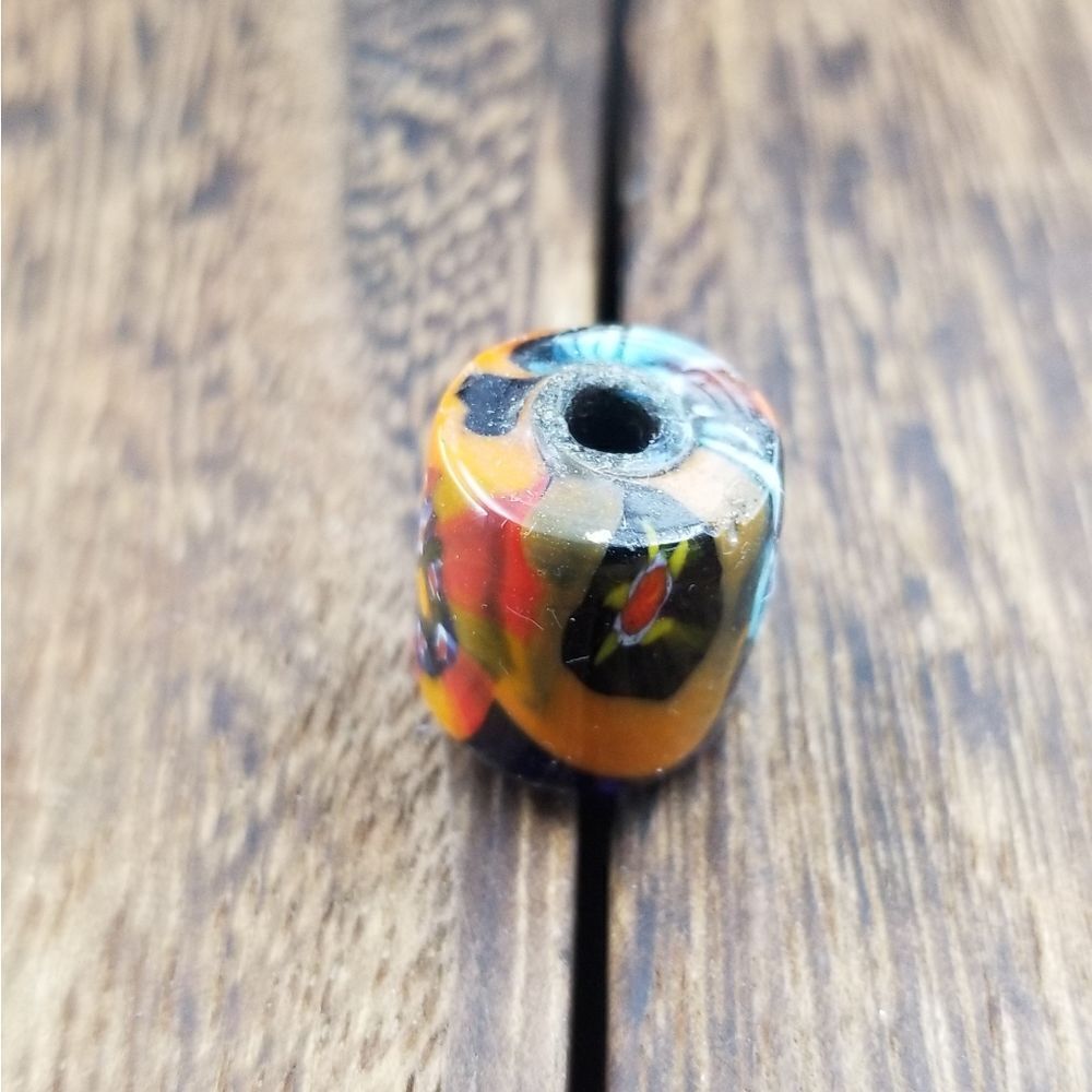Hand painted fall in the summer bead P204 - Picture 3 of 3